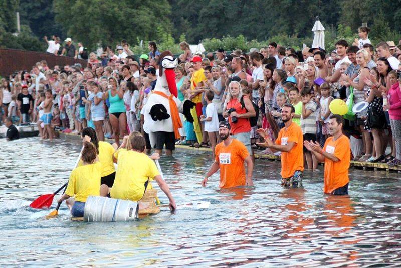 Brněnského trosečníka rozehřáli Čechomor, Slza a No Name
