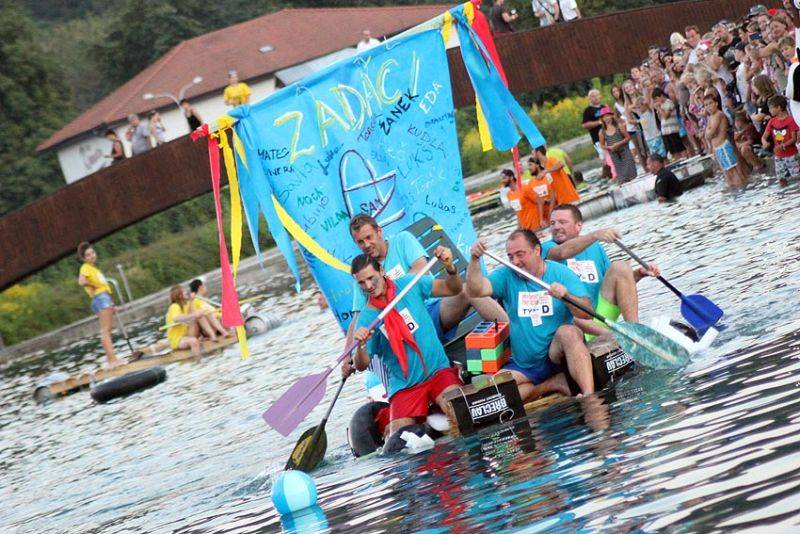 Brněnského trosečníka rozehřáli Čechomor, Slza a No Name