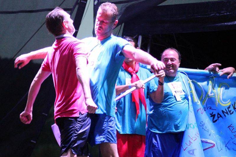 Brněnského trosečníka rozehřáli Čechomor, Slza a No Name