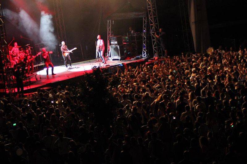 Brněnského trosečníka rozehřáli Čechomor, Slza a No Name