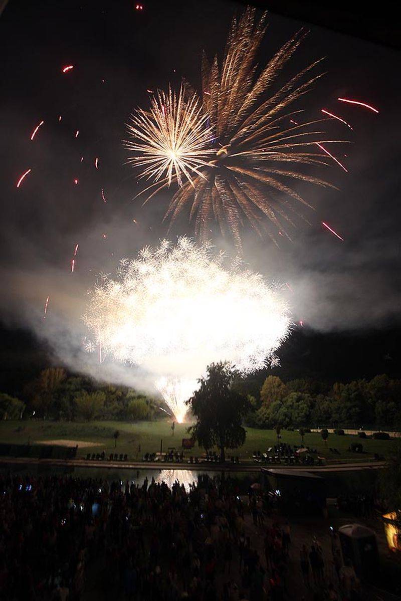 Brněnského trosečníka rozehřáli Čechomor, Slza a No Name