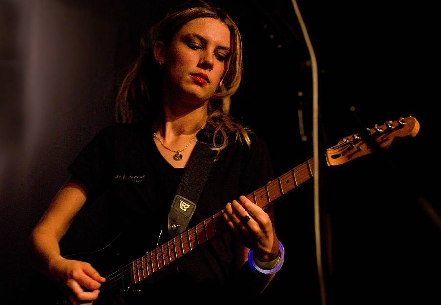 Britská senzace Wolf Alice přivábila fanoušky do Akropole