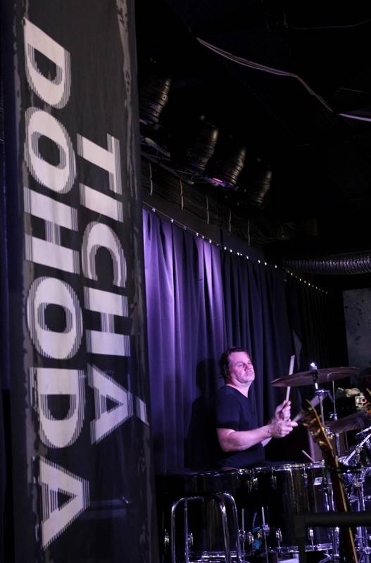 Tichá dohoda představila v pražském Bontonlandu rozšířenou reedici EP Achtung 30!