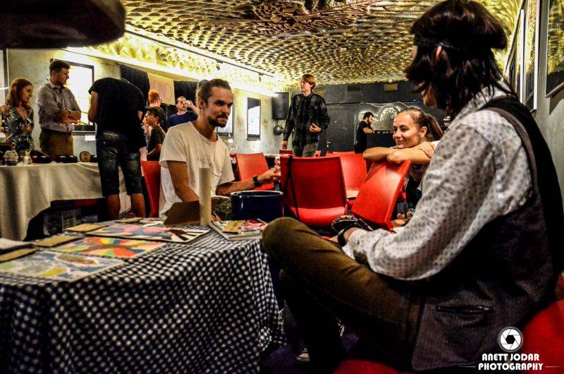 V Rock Café začal Art Block Festival, dorazili i Pipes And Pints