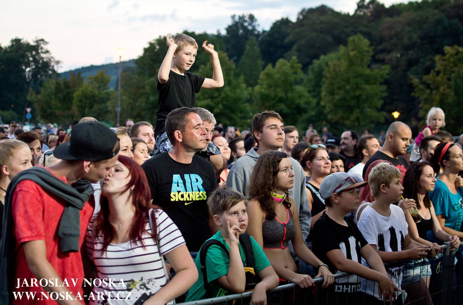 Po Klášterci se promenádovali Wohnout, Rybičky 48 a na závěr Vypsaná Fixa