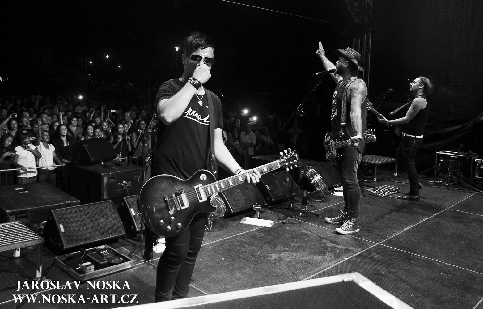 Po Klášterci se promenádovali Wohnout, Rybičky 48 a na závěr Vypsaná Fixa