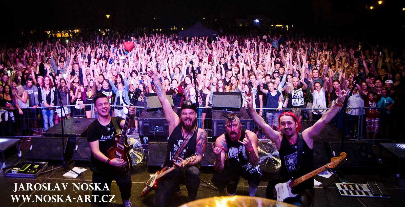 Po Klášterci se promenádovali Wohnout, Rybičky 48 a na závěr Vypsaná Fixa