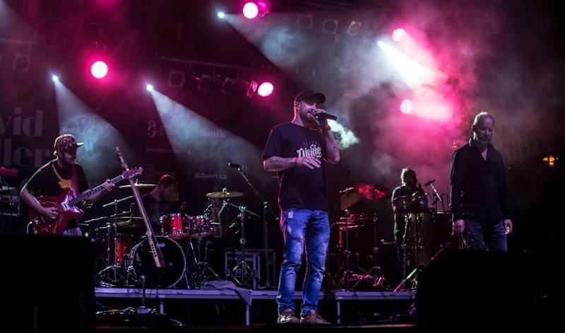 David Koller & friends ukázali známé písně v novém kabátu