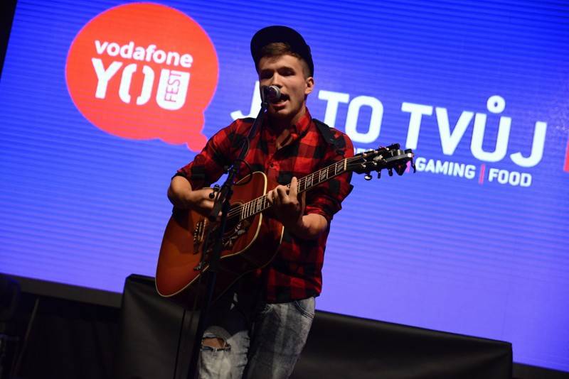 Vodafone You Fest potěšil mladé fanoušky: Vystoupili Ben Cristovao, Slza nebo Majk Spirit