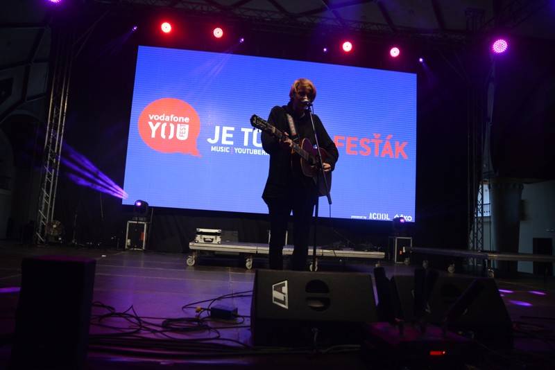 Vodafone You Fest potěšil mladé fanoušky: Vystoupili Ben Cristovao, Slza nebo Majk Spirit