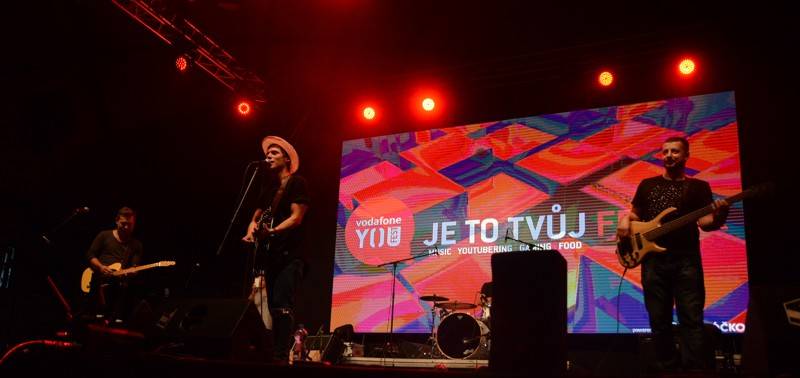Vodafone You Fest potěšil mladé fanoušky: Vystoupili Ben Cristovao, Slza nebo Majk Spirit