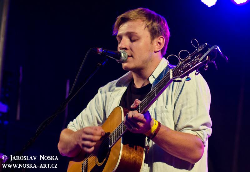 Festival Bezručák: V Hřebíkárně bavili Peter Pan Complex, Thom Artway, IAN a jako zlatý hřeb UDG