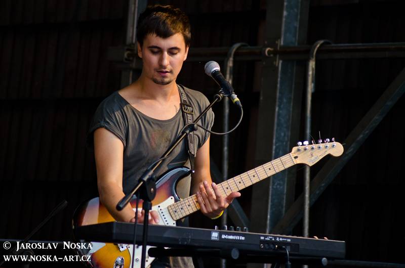 Festival Bezručák: V Hřebíkárně bavili Peter Pan Complex, Thom Artway, IAN a jako zlatý hřeb UDG