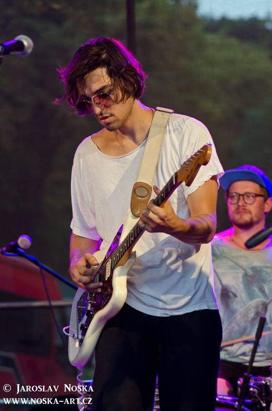 Festival Bezručák: V Hřebíkárně bavili Peter Pan Complex, Thom Artway, IAN a jako zlatý hřeb UDG