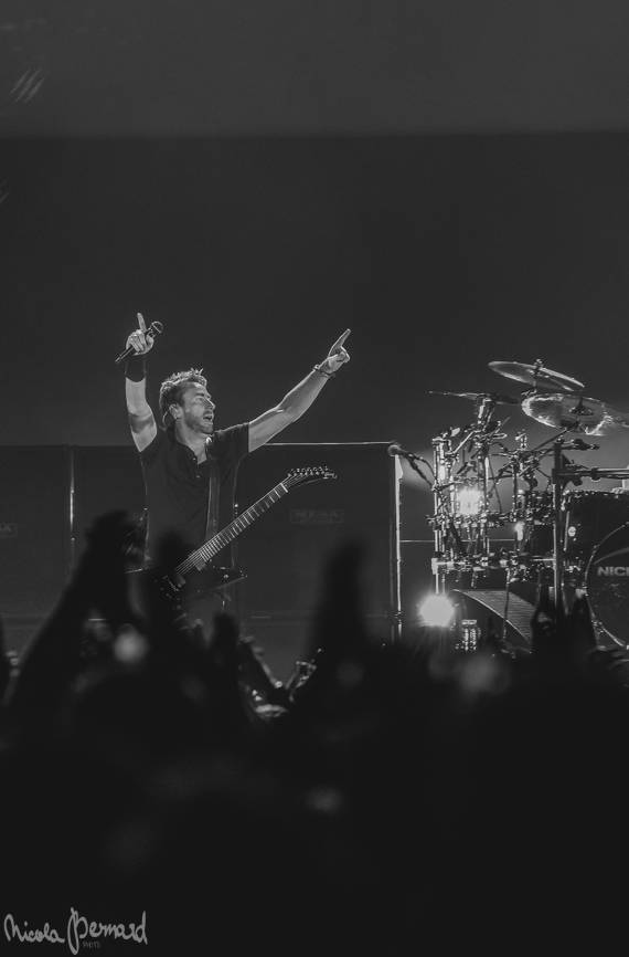 Nickelback po třech letech v Praze: Rocková smršť a nestárnoucí hity