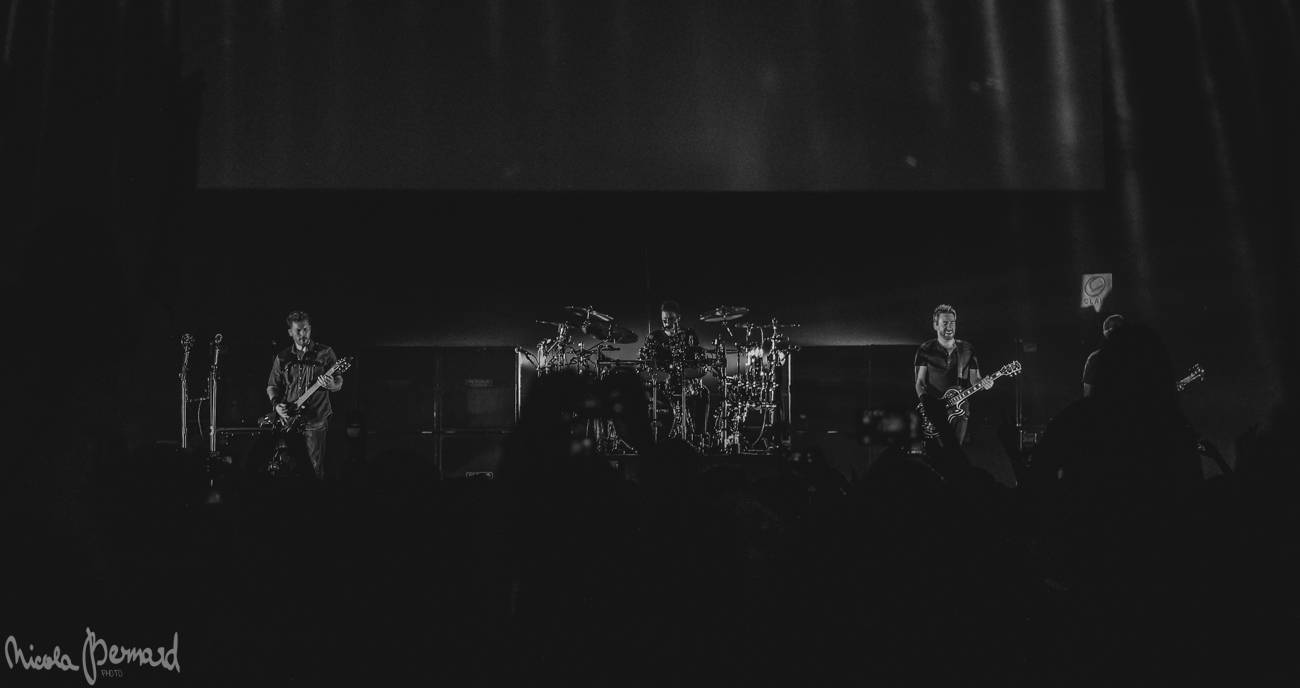 Nickelback po třech letech v Praze: Rocková smršť a nestárnoucí hity
