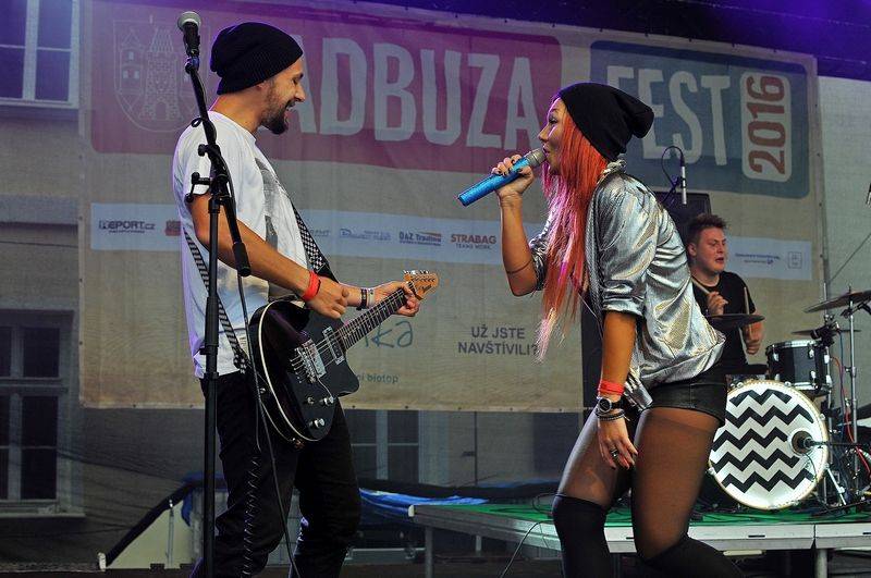 Dobřanský Radbuza fest: Fanoušky zahřáli Vypsaná Fixa, Sabina Křováková nebo ISUA