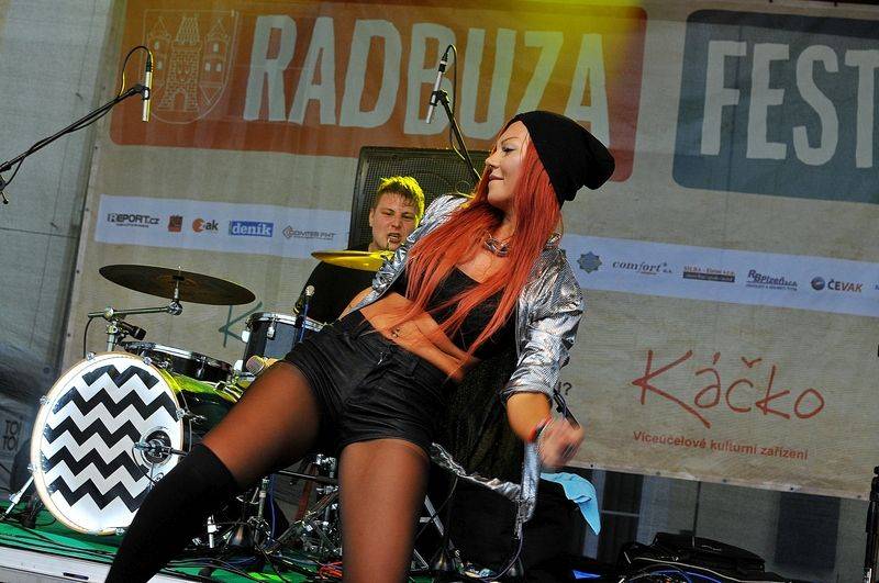 Dobřanský Radbuza fest: Fanoušky zahřáli Vypsaná Fixa, Sabina Křováková nebo ISUA