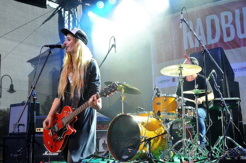 Dobřanský Radbuza fest: Fanoušky zahřáli Vypsaná Fixa, Sabina Křováková nebo ISUA