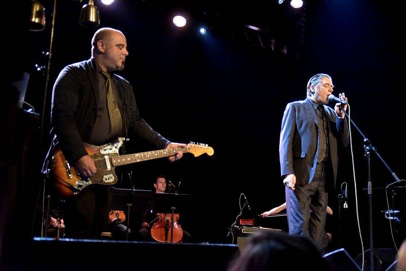 Teho Teardo a Blixa Bargeld zaplnili Palác Akropolis, jejich skladby inspiroval obraz