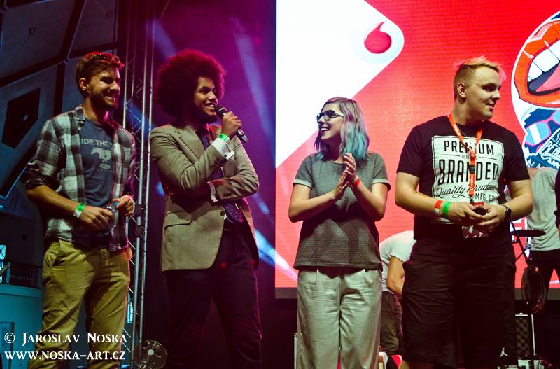 Vodafone You Fest: Spojení gamingu, jidla a mladých umělců v Holešovicích