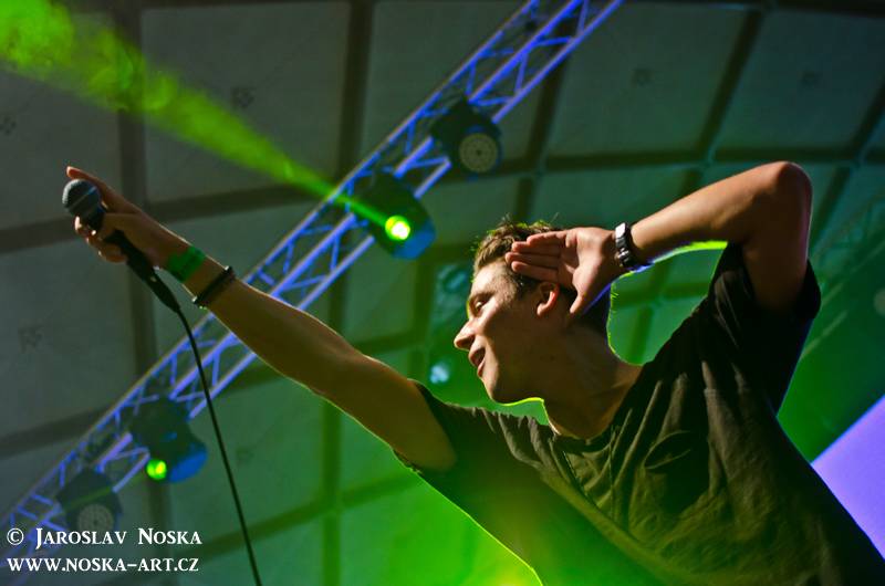 Vodafone You Fest: Spojení gamingu, jidla a mladých umělců v Holešovicích