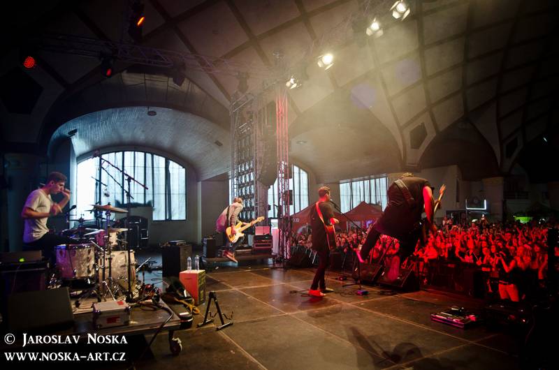 Vodafone You Fest: Spojení gamingu, jidla a mladých umělců v Holešovicích