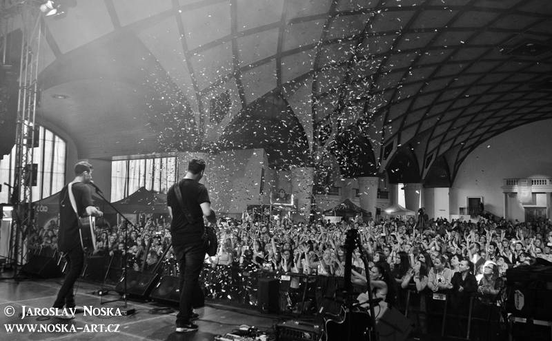 Vodafone You Fest: Spojení gamingu, jidla a mladých umělců v Holešovicích