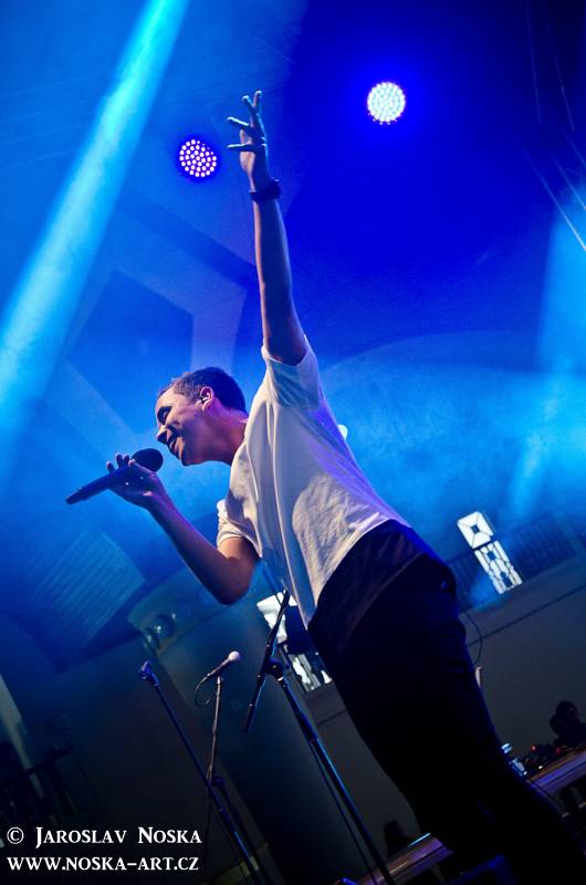 Vodafone You Fest: Spojení gamingu, jidla a mladých umělců v Holešovicích