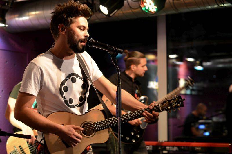 Universal předvedl v Jazz Docku své talenty, Slza dostala třikrát platinovou desku