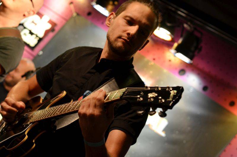 Universal předvedl v Jazz Docku své talenty, Slza dostala třikrát platinovou desku