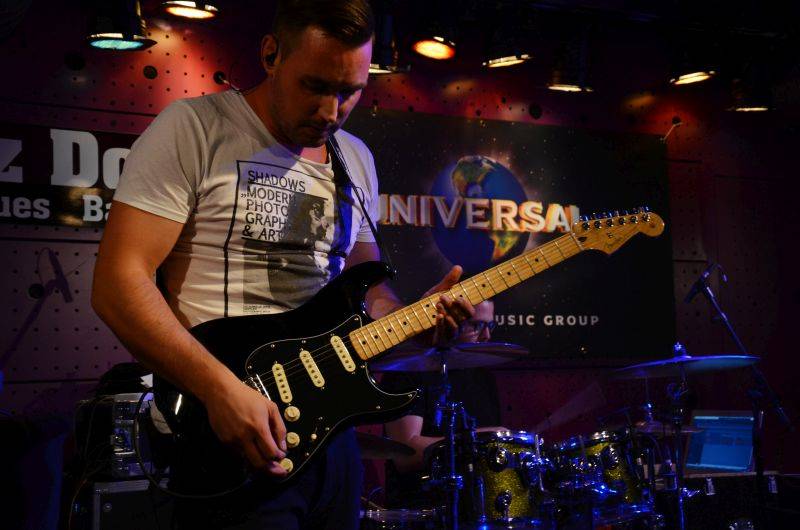 Universal předvedl v Jazz Docku své talenty, Slza dostala třikrát platinovou desku