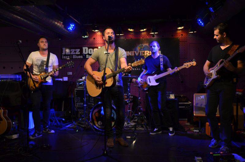 Universal předvedl v Jazz Docku své talenty, Slza dostala třikrát platinovou desku