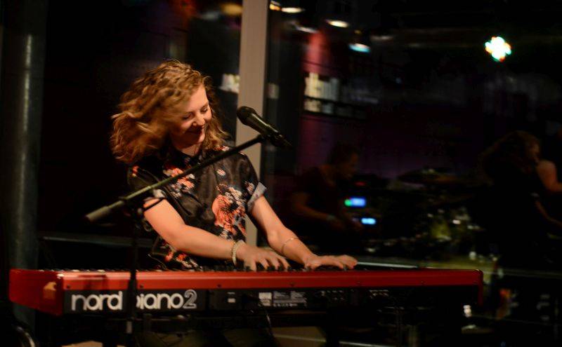 Universal předvedl v Jazz Docku své talenty, Slza dostala třikrát platinovou desku