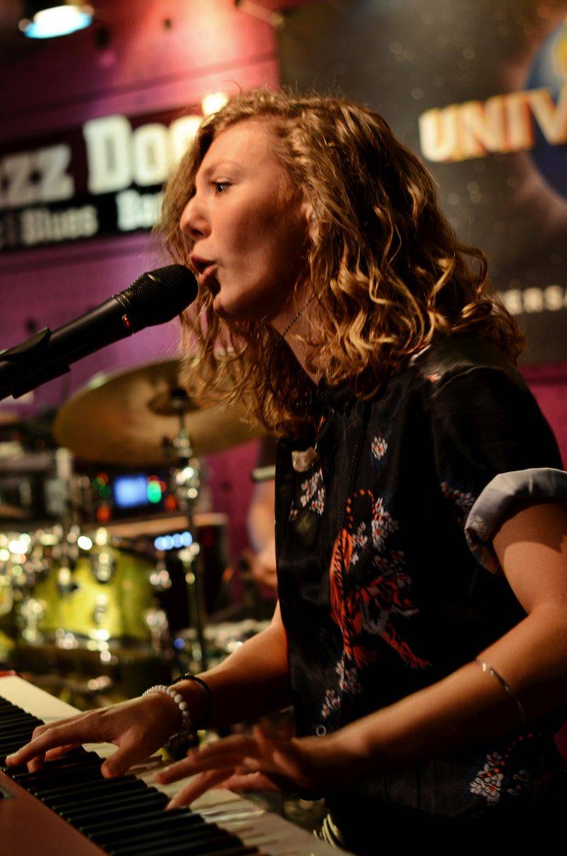 Universal předvedl v Jazz Docku své talenty, Slza dostala třikrát platinovou desku