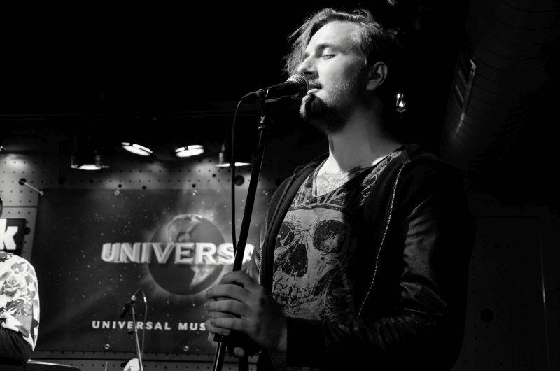 Universal předvedl v Jazz Docku své talenty, Slza dostala třikrát platinovou desku