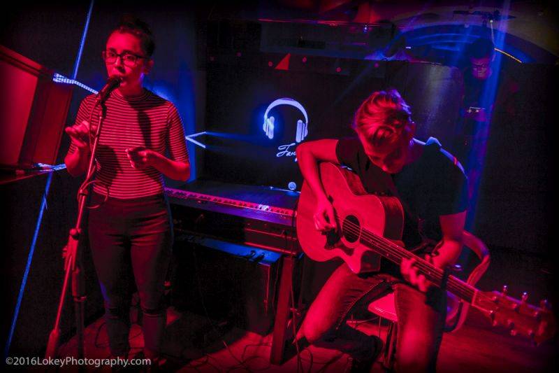 Jan Nedvěd vypustil Two Birds, dorazila i Miss Andrea Bezděková