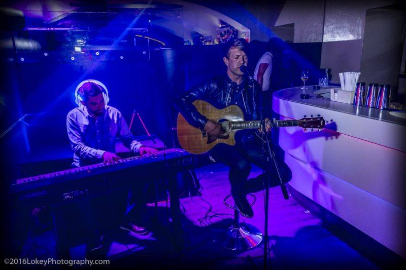 Jan Nedvěd vypustil Two Birds, dorazila i Miss Andrea Bezděková