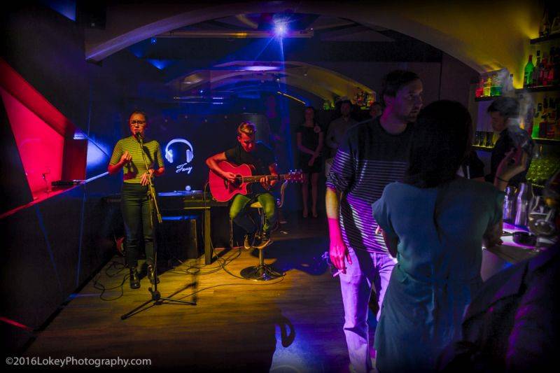 Jan Nedvěd vypustil Two Birds, dorazila i Miss Andrea Bezděková