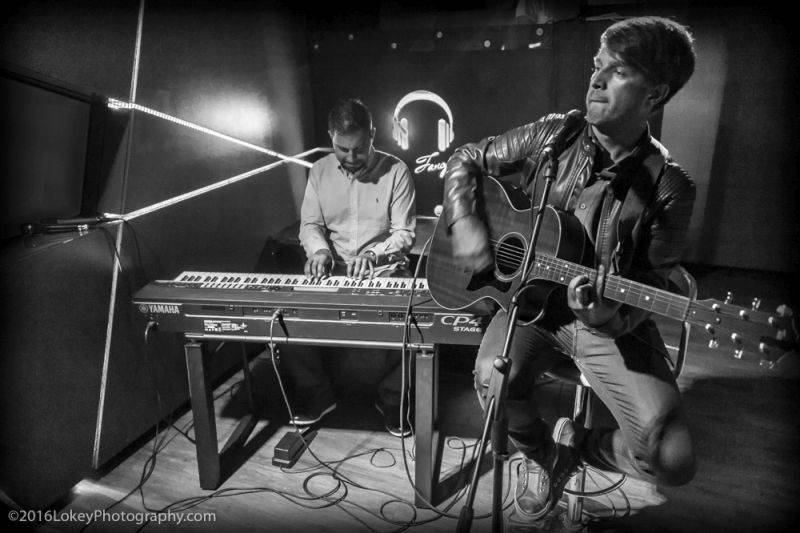 Jan Nedvěd vypustil Two Birds, dorazila i Miss Andrea Bezděková