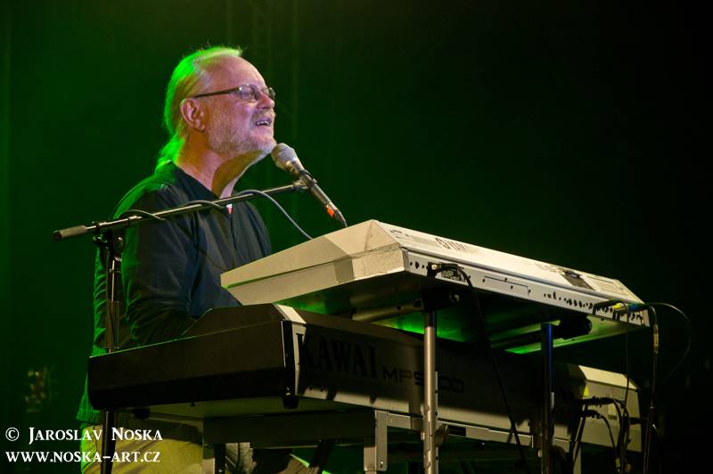 Elán v Karlových Varech: Velkolepá světelná show a známé hity 