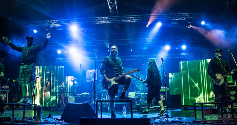 Zavírák se rozloučil s festivalovou sezónou. Nechyběli UDG nebo Divokej Bill