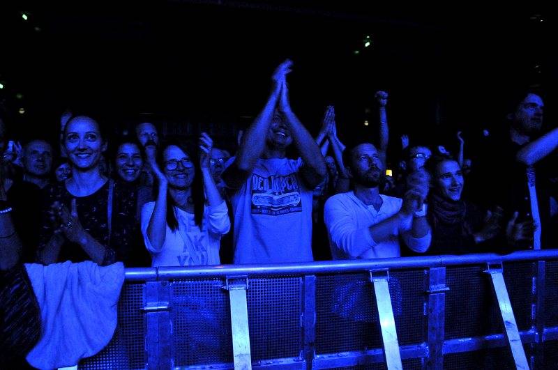 Ben Harper poprvé v Praze: osobitá žánrová směs rezonovala Forem Karlín