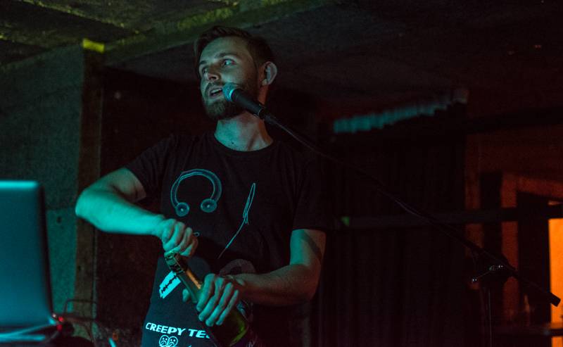 Lukas Landa pokřtil v pražském Café V lese svou druhou desku Islands