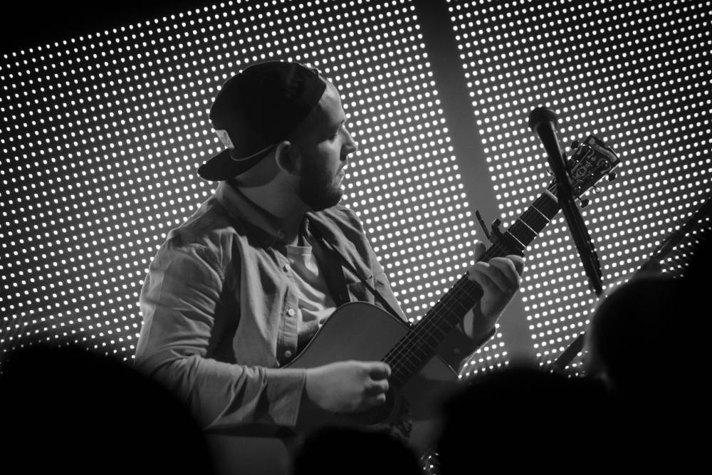 Lenny srdnatě zpívala v brněnském Metru