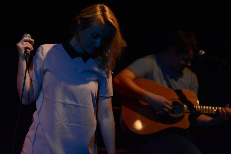 Deska Jananas se sama pokřtila v pražské Malostranské besedě