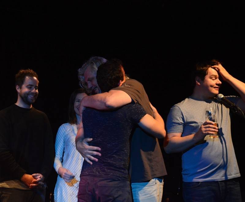 Deska Jananas se sama pokřtila v pražské Malostranské besedě