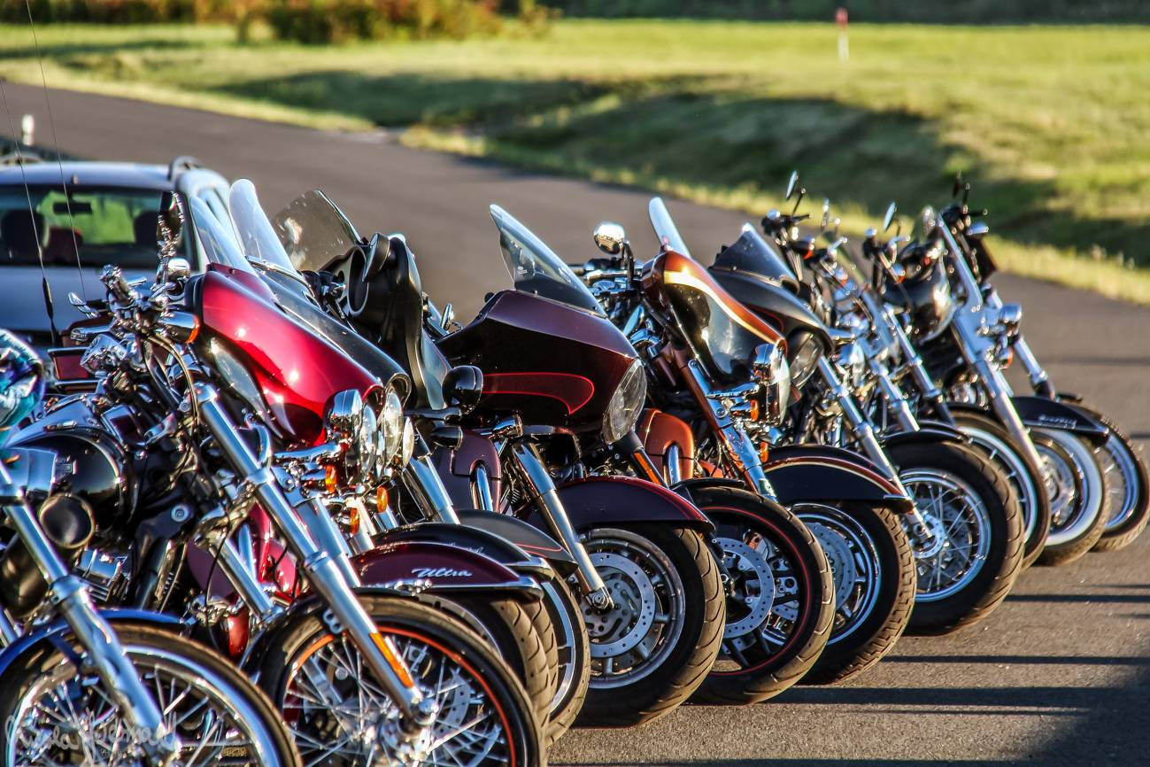 Stovka motorkářů, desítky litrů piva a jedineční Dymytry! Takhle vypadalo natáčení pekelného klipu xxx