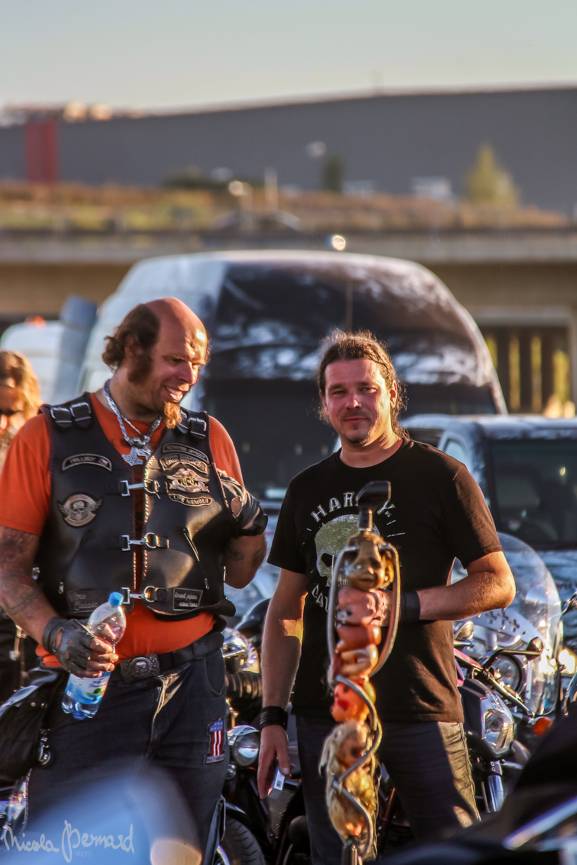 Stovka motorkářů, desítky litrů piva a jedineční Dymytry! Takhle vypadalo natáčení pekelného klipu xxx