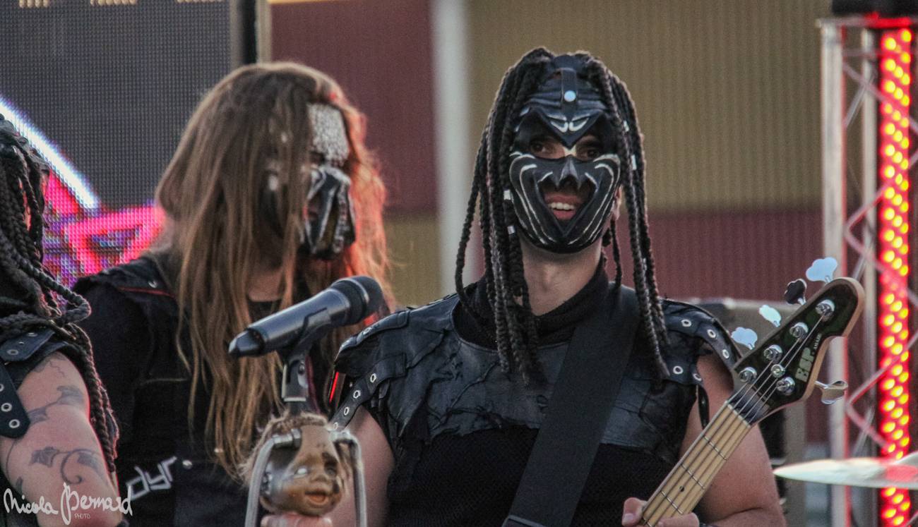 Stovka motorkářů, desítky litrů piva a jedineční Dymytry! Takhle vypadalo natáčení pekelného klipu xxx